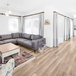 Gasthof Dibek Homes &