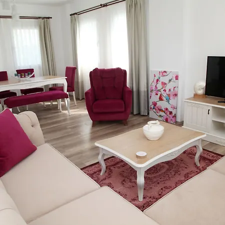 ゲストハウス Dibek Homes & 4*
