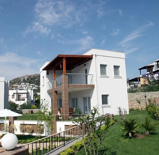 Dibek Homes & Πανσιόν 4*